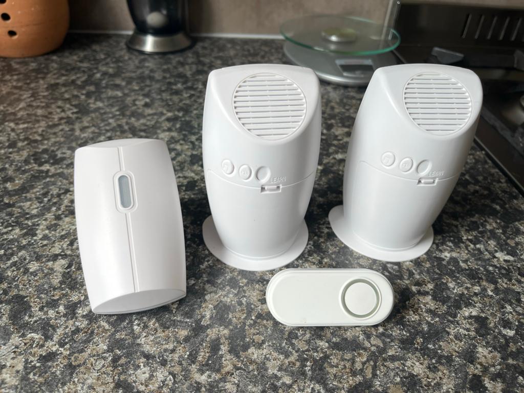 Draadloze Deurbel Set met Drie Ontvangers, Ophalen of Verzenden, Gebruikt, Draadloos