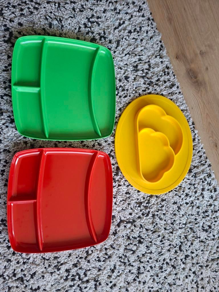 3 gratis kunststof borden met vakjes, Ophalen