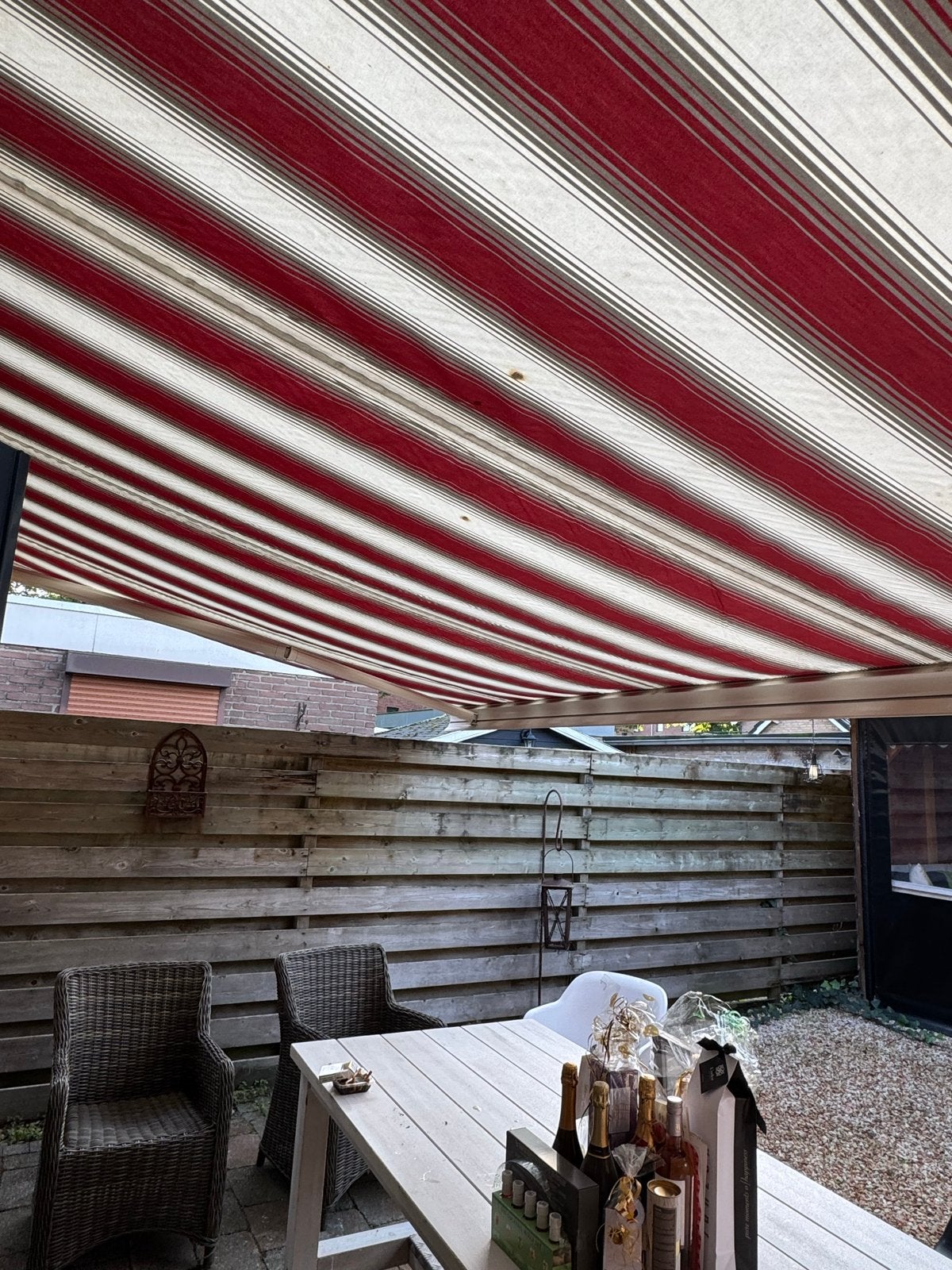 Elektrisch zonnescherm 4.88m breed, uitval tot 2.70m, Tuin en Terras, Ophalen, Gebruikt, 450 cm of meer, Elektrisch