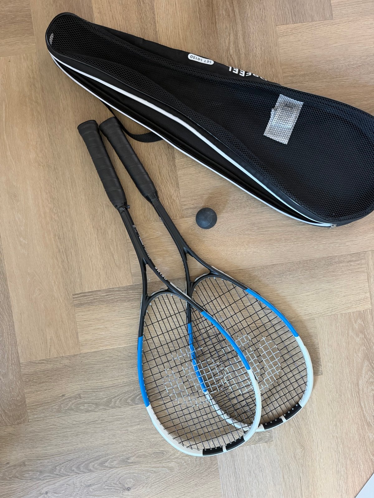 Squash Rackets Set met Hoes en Bal - Zo goed als nieuw, Ophalen of Verzenden, Zo goed als nieuw, Racket, Met hoes