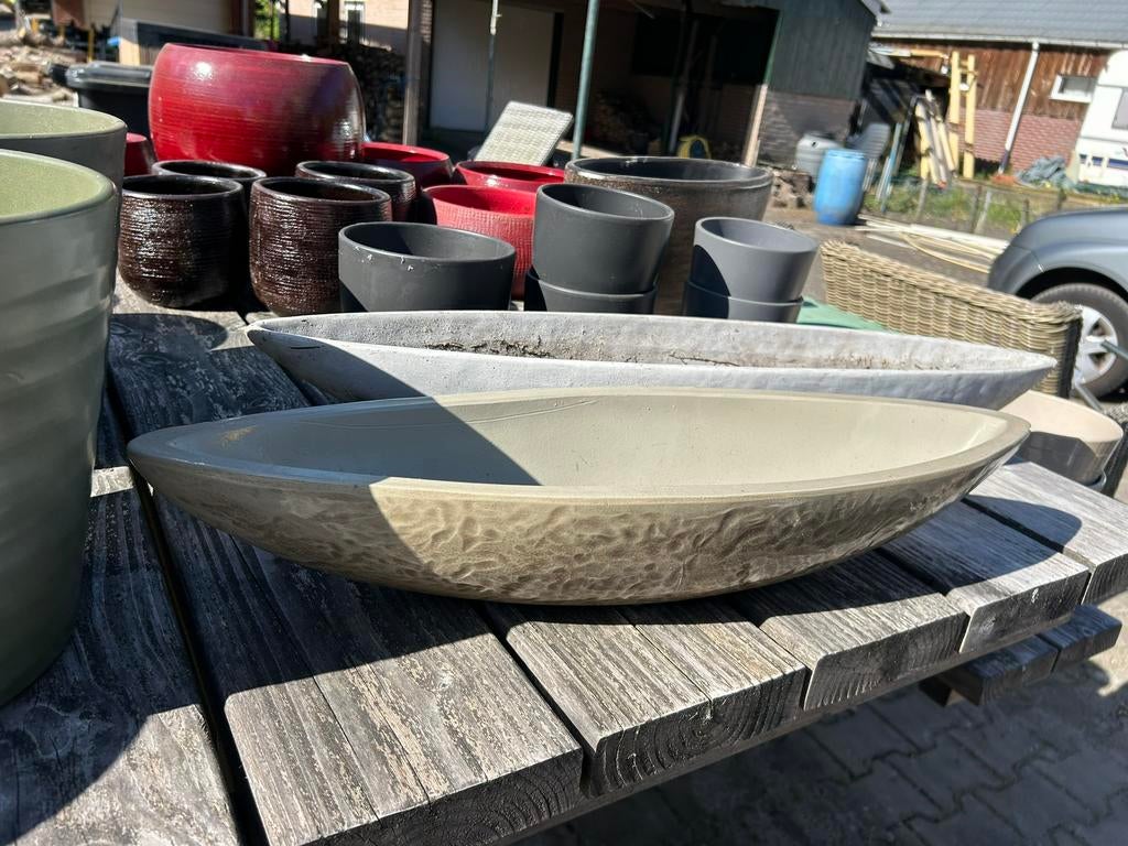 Lange ovale bloempot groen/beige kleurig, 61x18x11 cm, Ophalen, Overige materialen, Gebruikt, 40 cm of meer