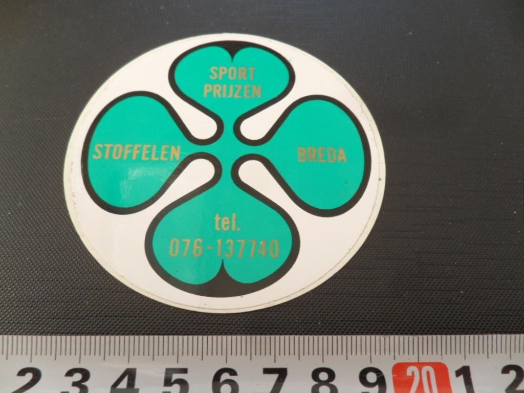 sticker breda stoffelen sportprijzen, Verzamelen, Stickers, Zo goed als nieuw, Ophalen