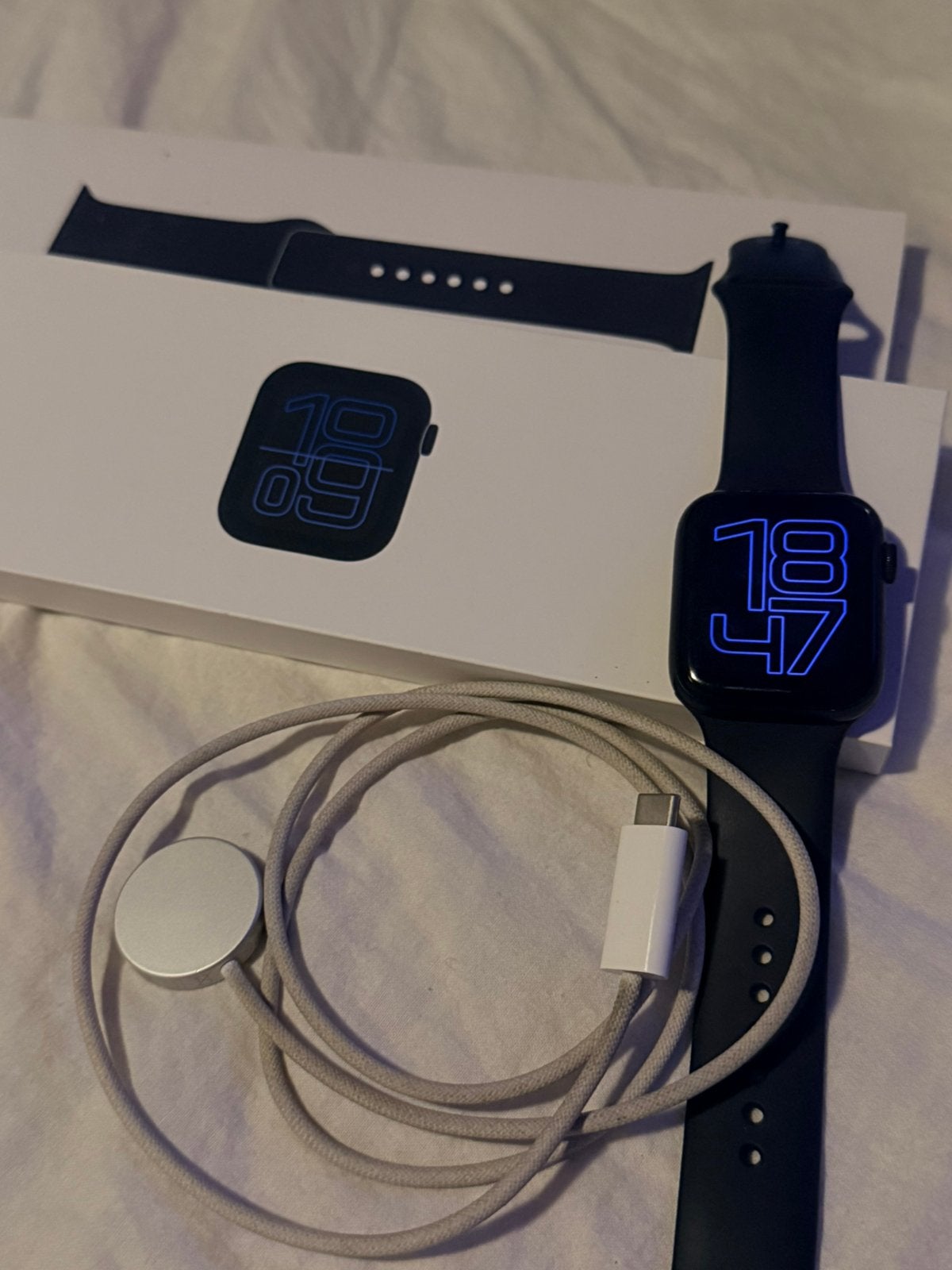 Apple Watch SE 2025 44mm Midnight | 100% Batterij GPSTRACKER, Sieraden, Tassen en Uiterlijk, Smartwatches, Zwart, IOS, Ophalen of Verzenden