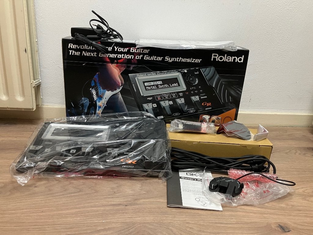 Roland GR-55 + GK-3 complete set incl. 13-pin kabel, Ophalen, Zo goed als nieuw, Overige typen