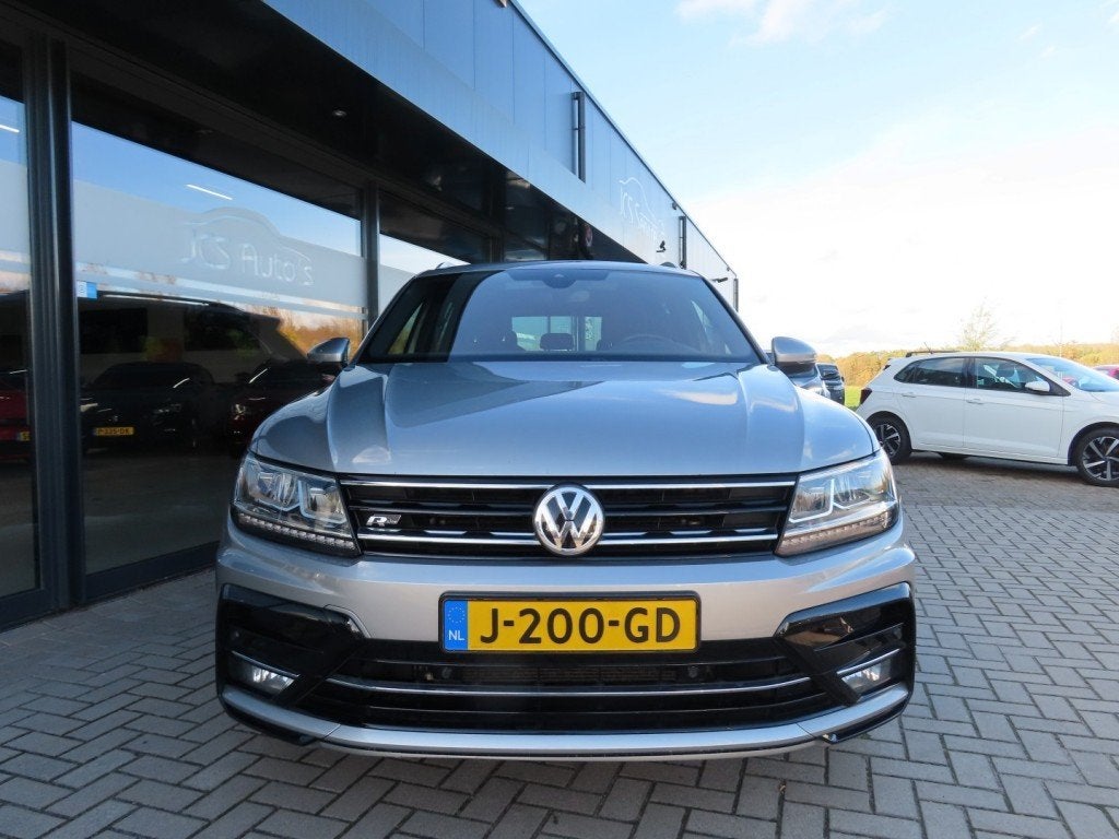 Volkswagen TIGUAN 1.5 TSI DSG R-Line Panorama Ecc Acc Navi 2, Auto's, Euro 6, 4 cilinders, 150 pk, Origineel Nederlands