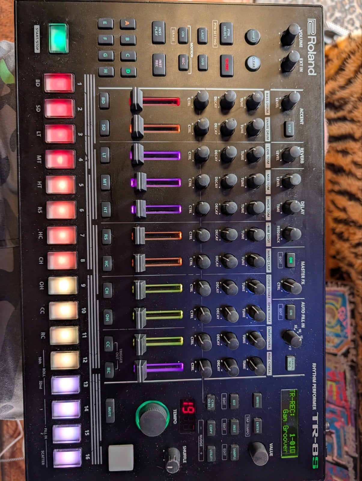 Roland TR-8S Rhythm Performer Drummachine, Ophalen of Verzenden, Zo goed als nieuw, Roland
