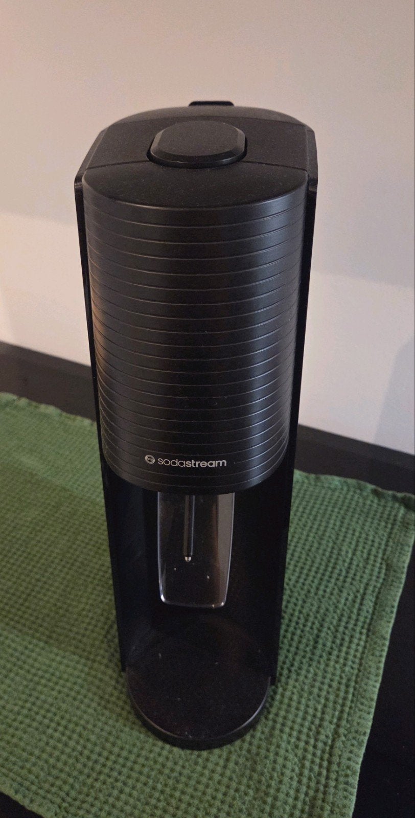 Sodastream bruiswatermaker - Zwart, Witgoed en Apparatuur, Ophalen, Zo goed als nieuw