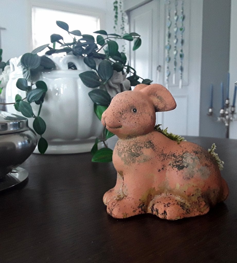Verweerde terracotta konijntje - haasje, Verzamelen, Beelden en Beeldjes, Ophalen of Verzenden, Gebruikt, Dier