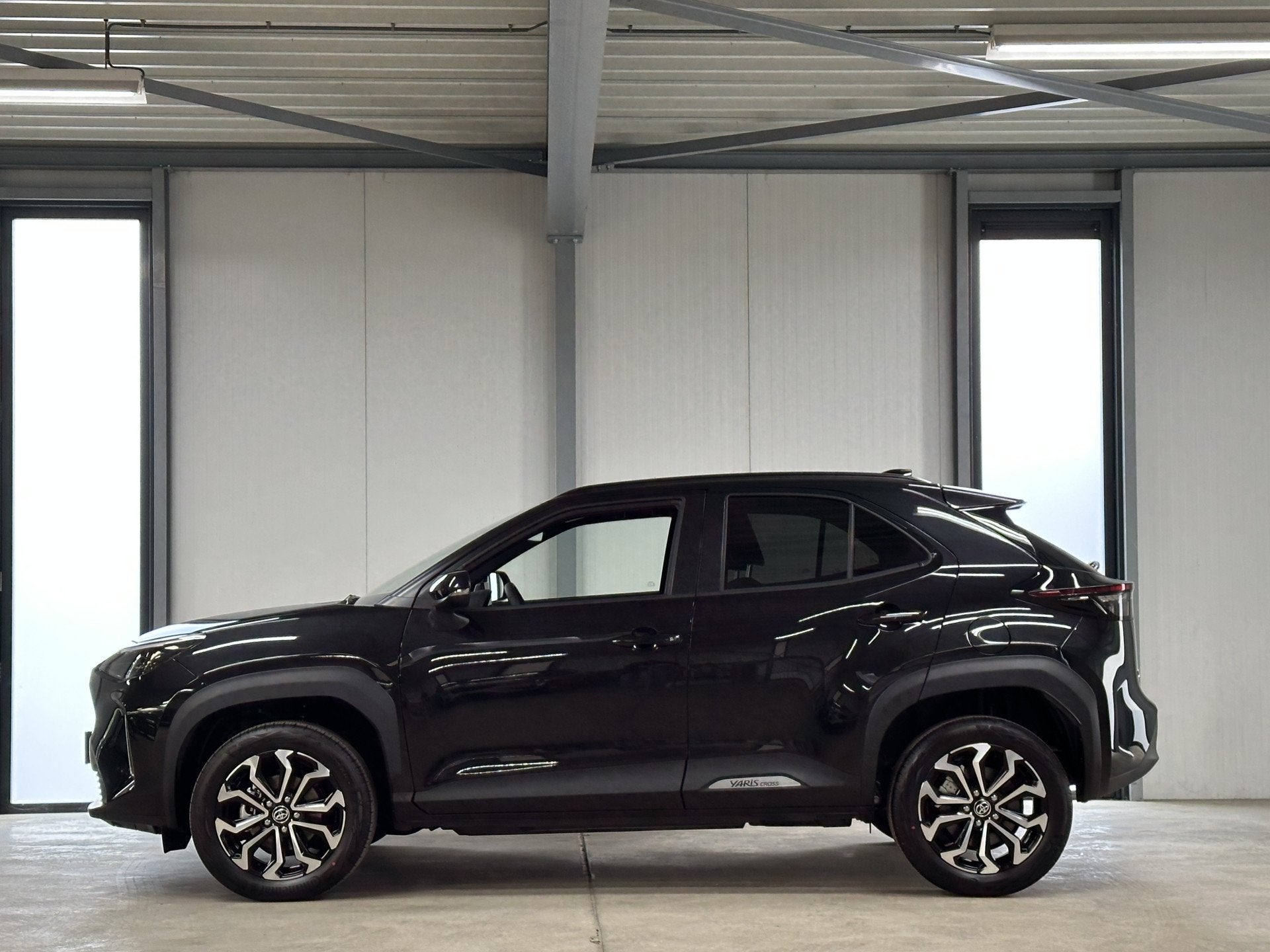 Toyota Yaris Cross 1.5 Hybrid 115 Dynamic | Stoel stuur verw, 12 maanden, Stof, Gebruikt, 116 pk