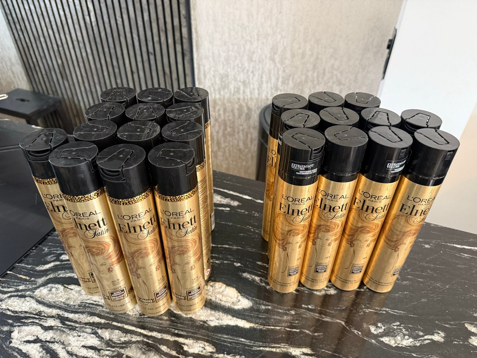 L'Oréal Elnett Satin Haarspray 400ml - 24 stuks nieuw, Ophalen of Verzenden, Nieuw, Gel, Wax, Haarlak of Mousse