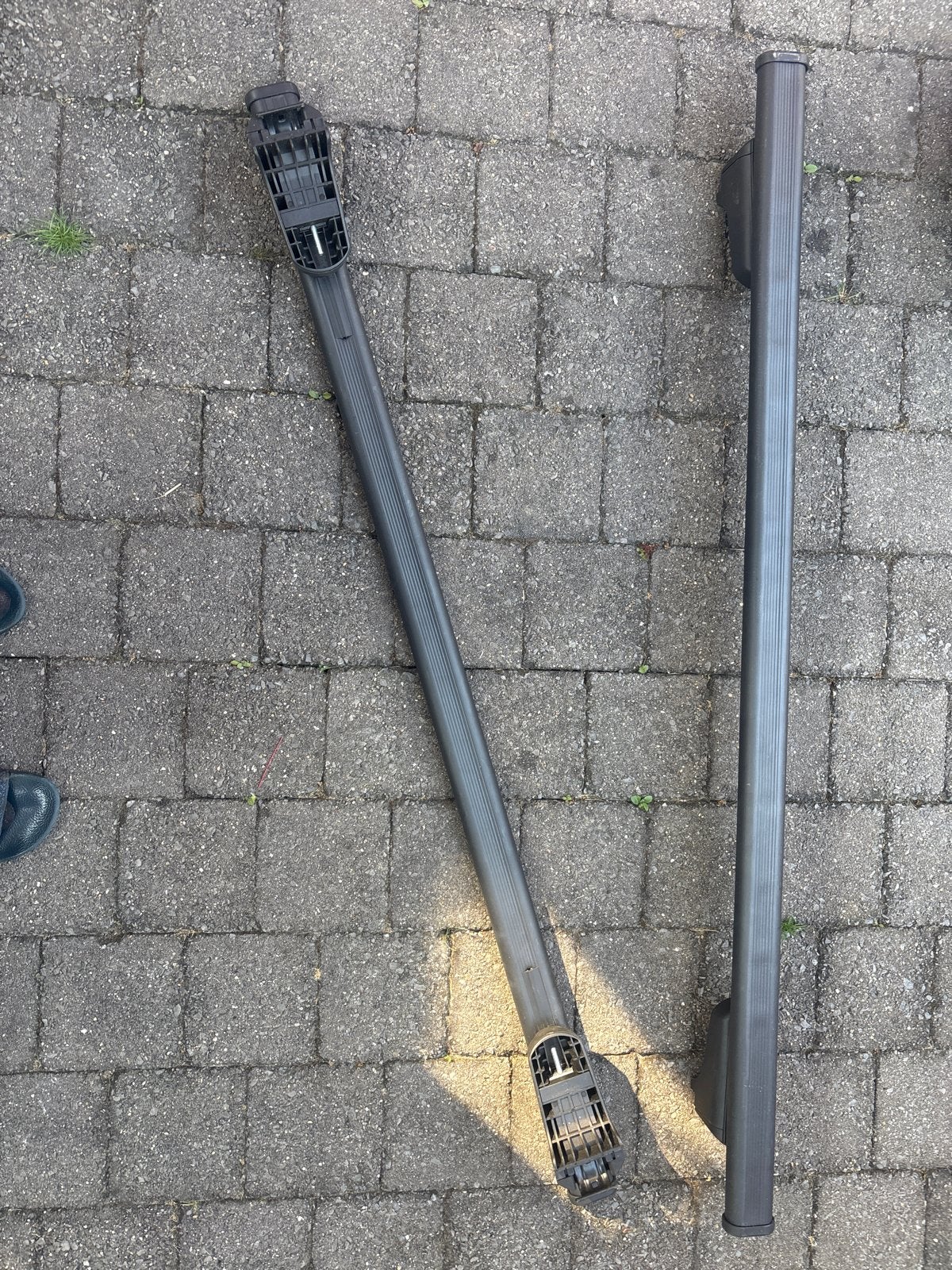 Universele dakdragers 127cm voor gesloten dakrail, Ophalen, Zo goed als nieuw