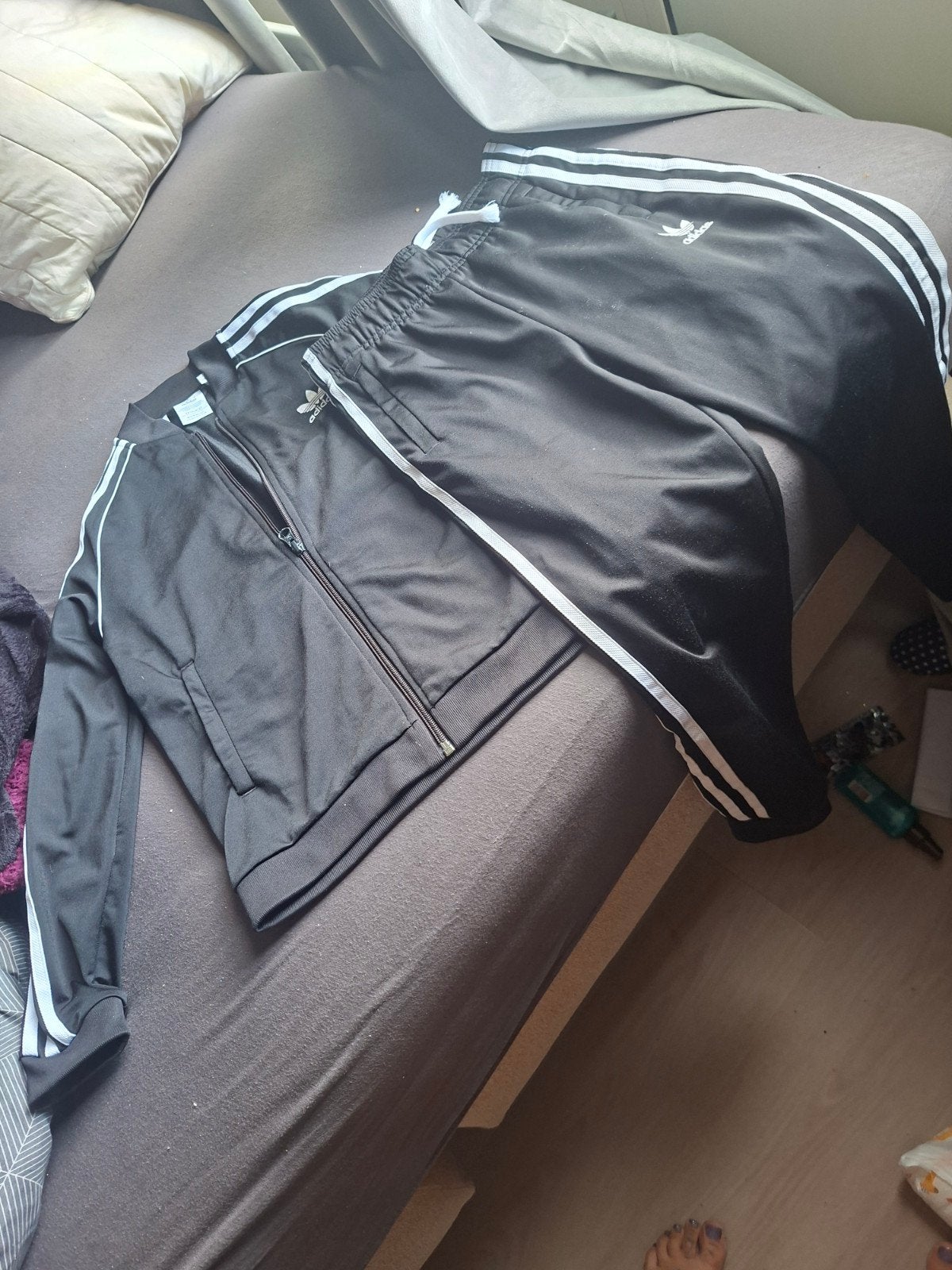 Adidas trainingspak maat 9/10 jaar, Kinderen en Baby's, Kinderkleding | Overige, Ophalen of Verzenden, Zo goed als nieuw, Adidas