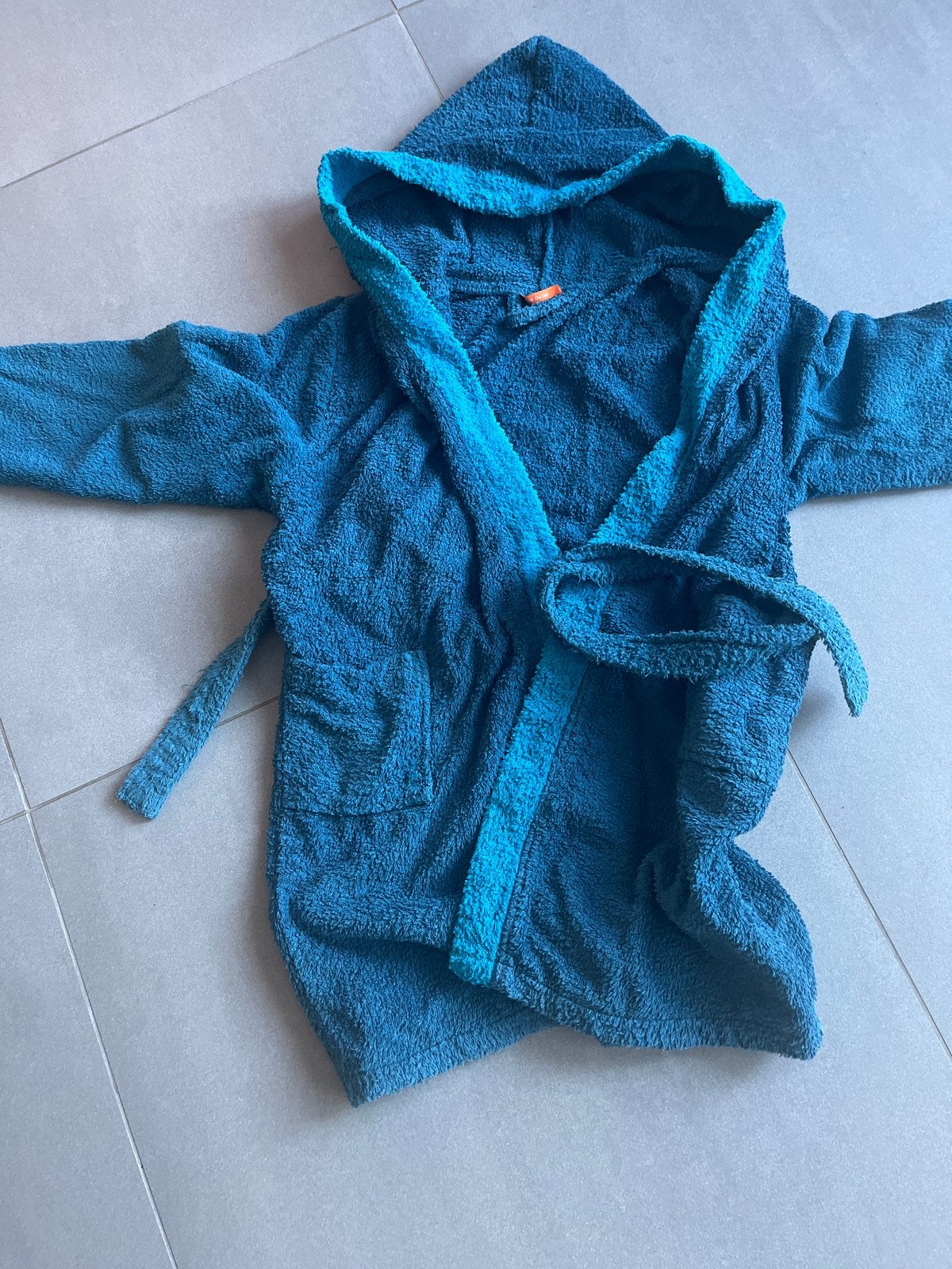 Blauwe badjas met capuchon voor kinderen Hema maat 134/140, Kinderen en Baby's, Babykleding | Overige, Ophalen, Gebruikt, Jongetje of Meisje