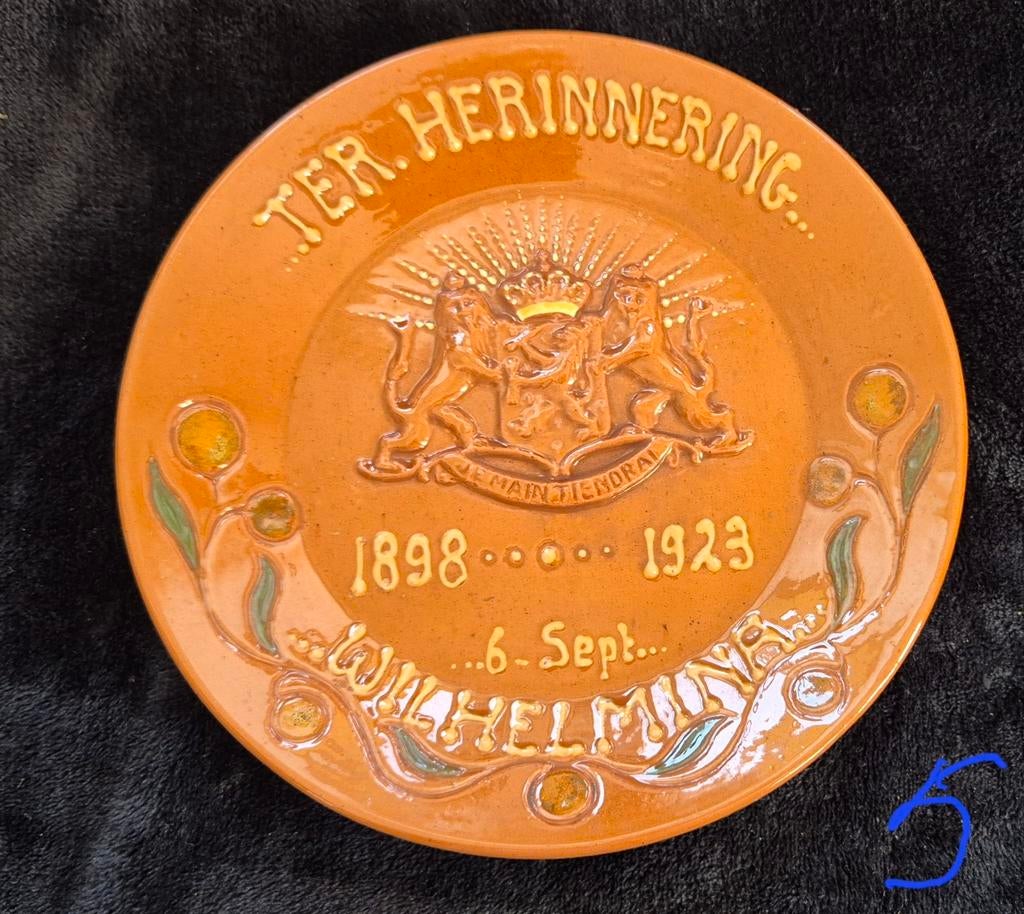 Herdenkingsbord koningin Wilhelmina  1898 -1923, Ophalen of Verzenden