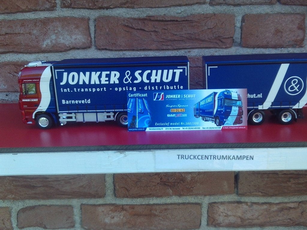 WSI  Daf  XF  105  SSC  van  Jonker  &  Schut., Ophalen of Verzenden, Nieuw, Bus of Vrachtwagen, Wsi