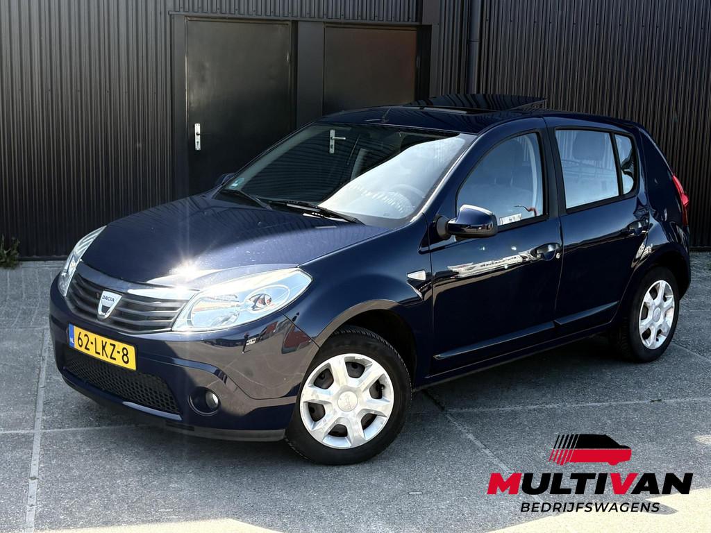 Dacia Sandero 1.2 Lauréate | DAKRAAM | TREKHAAK | AIRCO, Voorwielaandrijving, Euro 5, Stof, Gebruikt