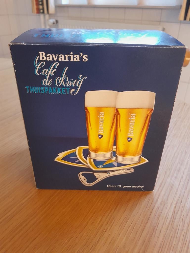 2 bavaria bier glazen met vilten en opener, Ophalen of Verzenden, Nieuw, Glas of Glazen, Bavaria