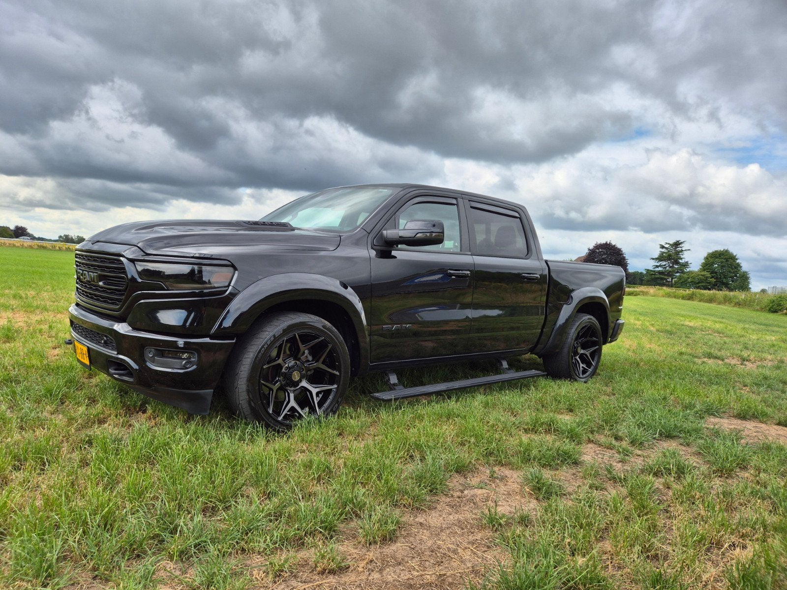 RAM 1500 RAM 1500 Limited 2023 Zwart, 5654 cc, Zwart, Origineel Nederlands, Particulier
