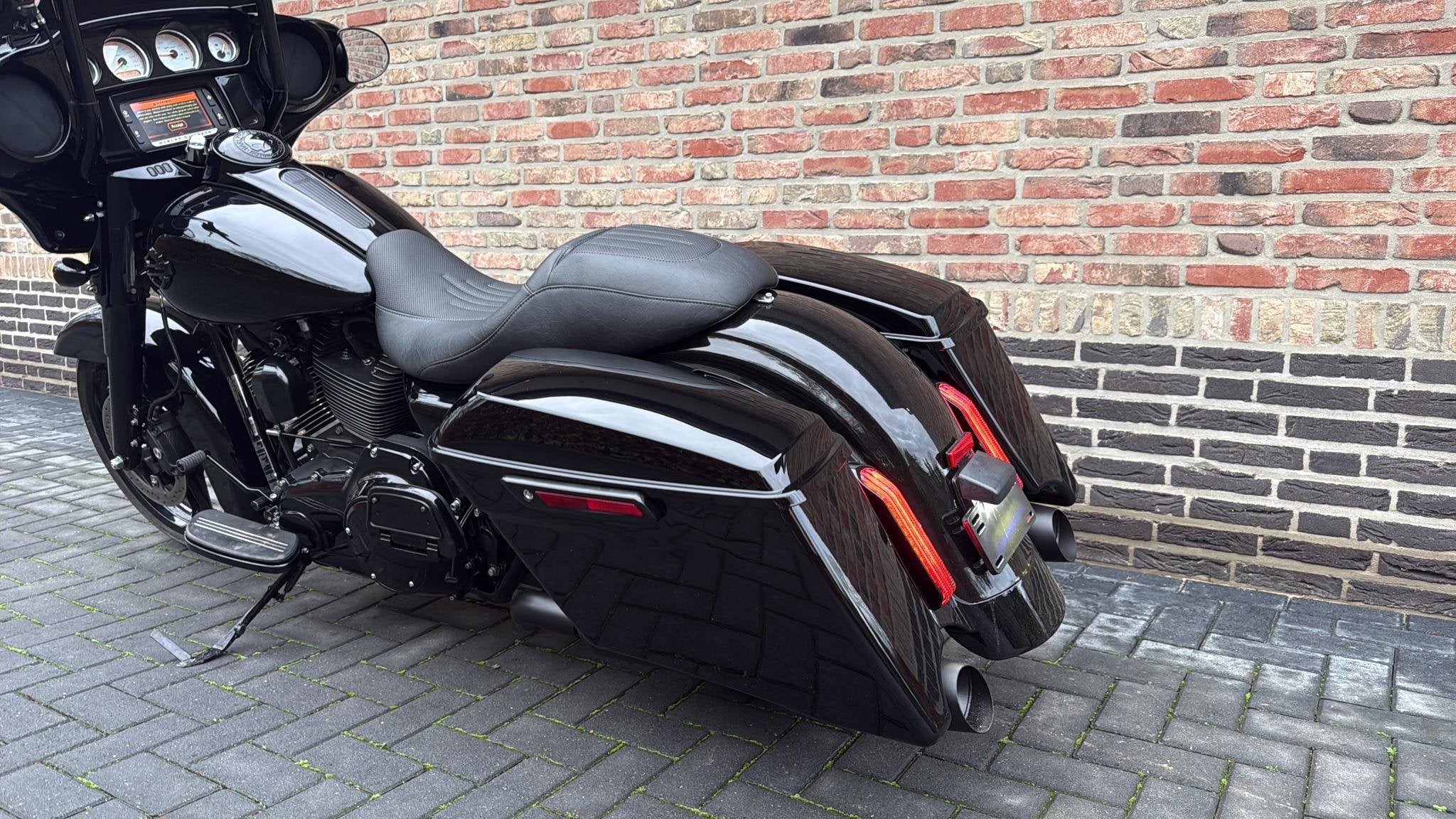 Harley Davidson 103 FLHX Streetglide Street Glide Black Out, Laan van Vredenoord 33
2289 DA  Rijswijk, NL, 1690 cc, H-DCUSTOMERSERVICE@Harley-Davidson.com
