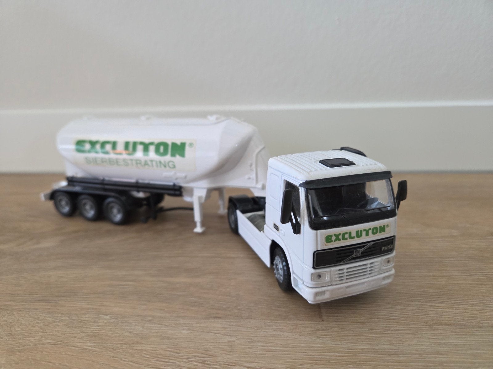 JOAL Volvo FH12 Excluton ( Vredeveld ), Ophalen of Verzenden, Gebruikt, Bus of Vrachtwagen, Overige merken