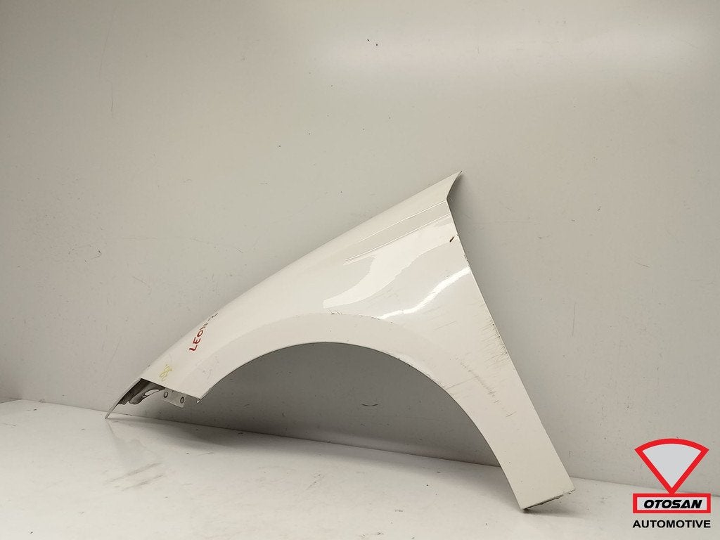 Seat Leon 5F Zijscherm Spatbord Links Voor Origineel!, Gebruikt, Autovia A-2, Km 585 585
08760  Martorell, ES, Links, Ophalen of Verzenden