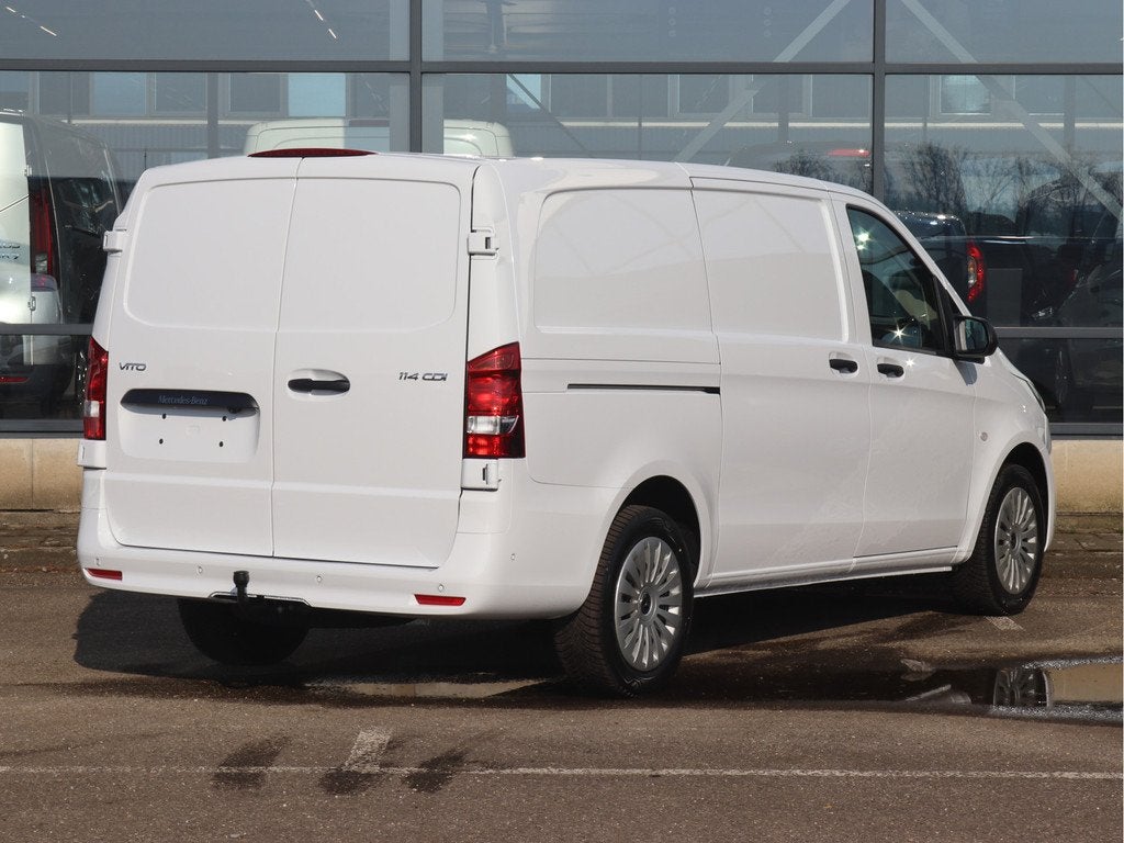Mercedes-Benz Vito 114 CDI L2 Pro (bj 2025), Automaat, 12 maanden, Zwart, 4 cilinders