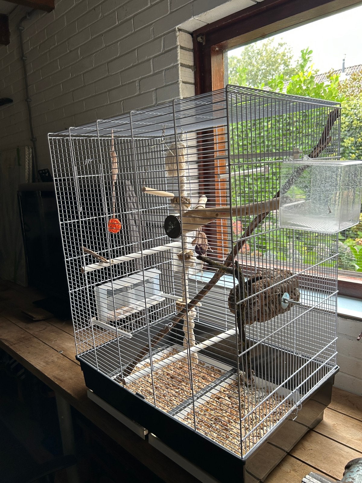 Zo goed als nieuwe mooie vogelkooi, Ophalen, Zo goed als nieuw, Metaal, Vogelkooi