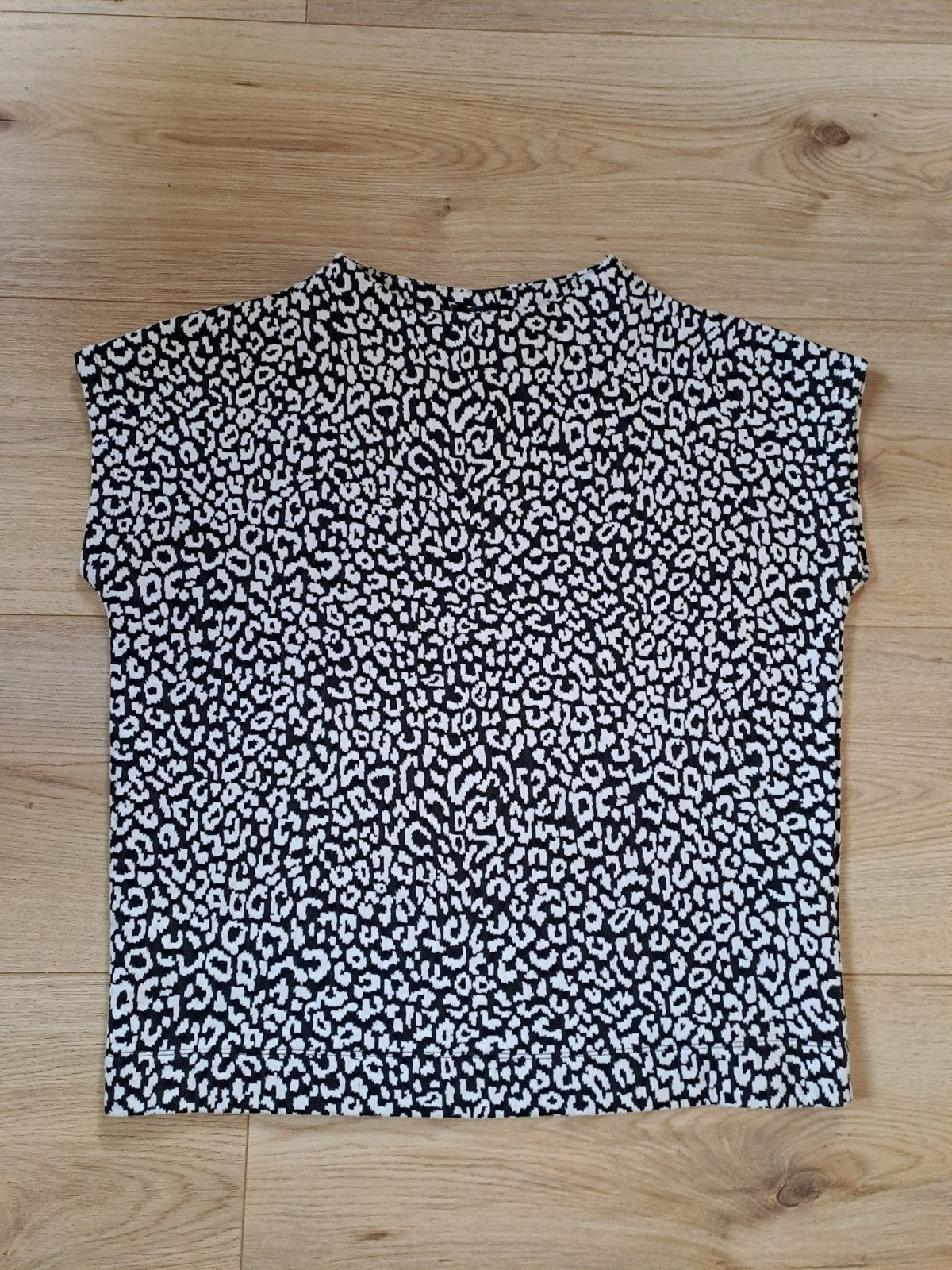 Top Opus, Maat 38/40 (M), Ophalen of Verzenden, Zo goed als nieuw, Korte mouw