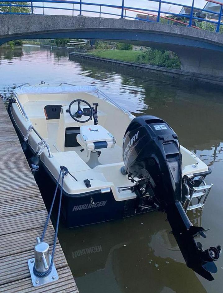 Consoleboot Seafinder 25pk met nieuwe trailer, Ophalen, 10 tot 30 pk, Gebruikt, Buitenboordmotor