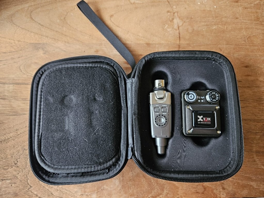 XVive U4T9 draadloos in-ear monitor systeem (compleet set), Ophalen of Verzenden, Gebruikt, Audio