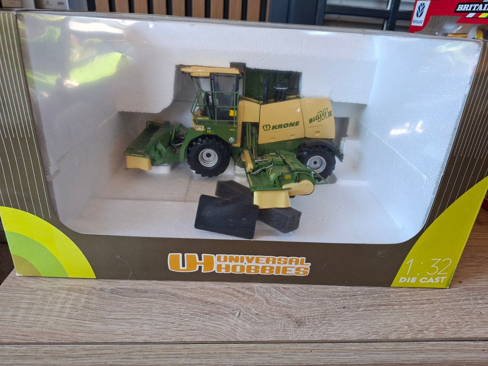 Krone Big M II maaidorser model van Universal Hobbies, Ophalen of Verzenden