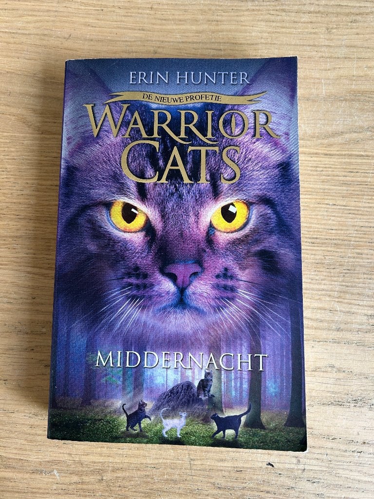 Warrior Cats Serie 2 Boek 1 Middernacht, Ophalen of Verzenden, Zo goed als nieuw