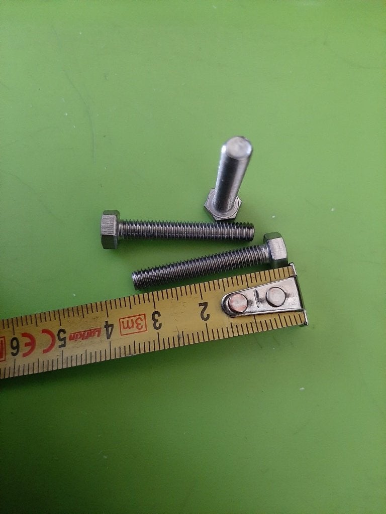 10 dozen zeskant bout   A  500 stuks       M 5  x  30., Doe-het-zelf en Verbouw, IJzerwaren en Bevestigingsmiddelen, Ophalen of Verzenden