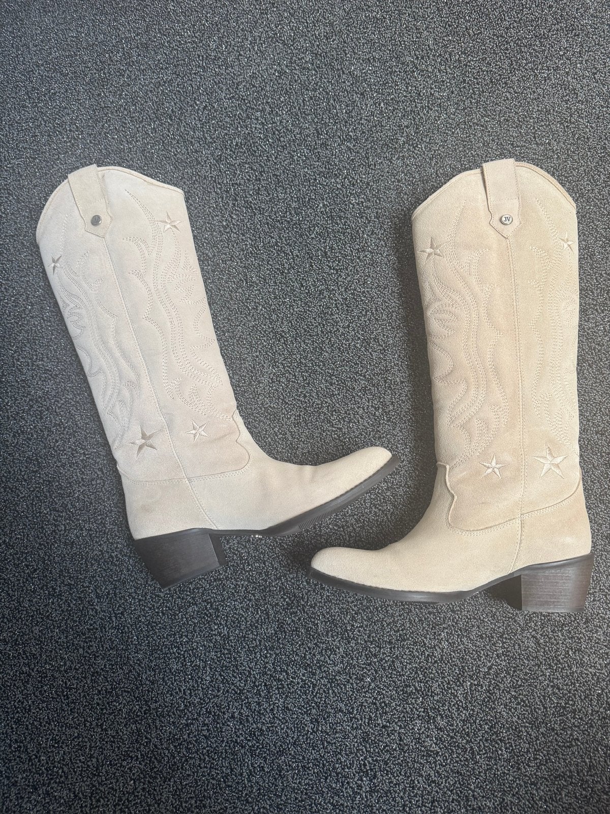 Beige creme suede laarzen van Josh V maat 36, Hoge laarzen, Beige, Ophalen of Verzenden, Zo goed als nieuw