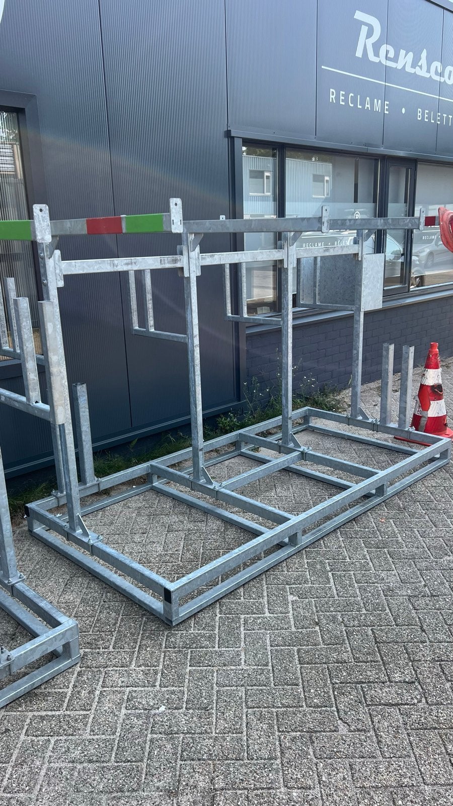 Steigerbok 2x perstuk te koop., Ophalen, 5 meter of hoger