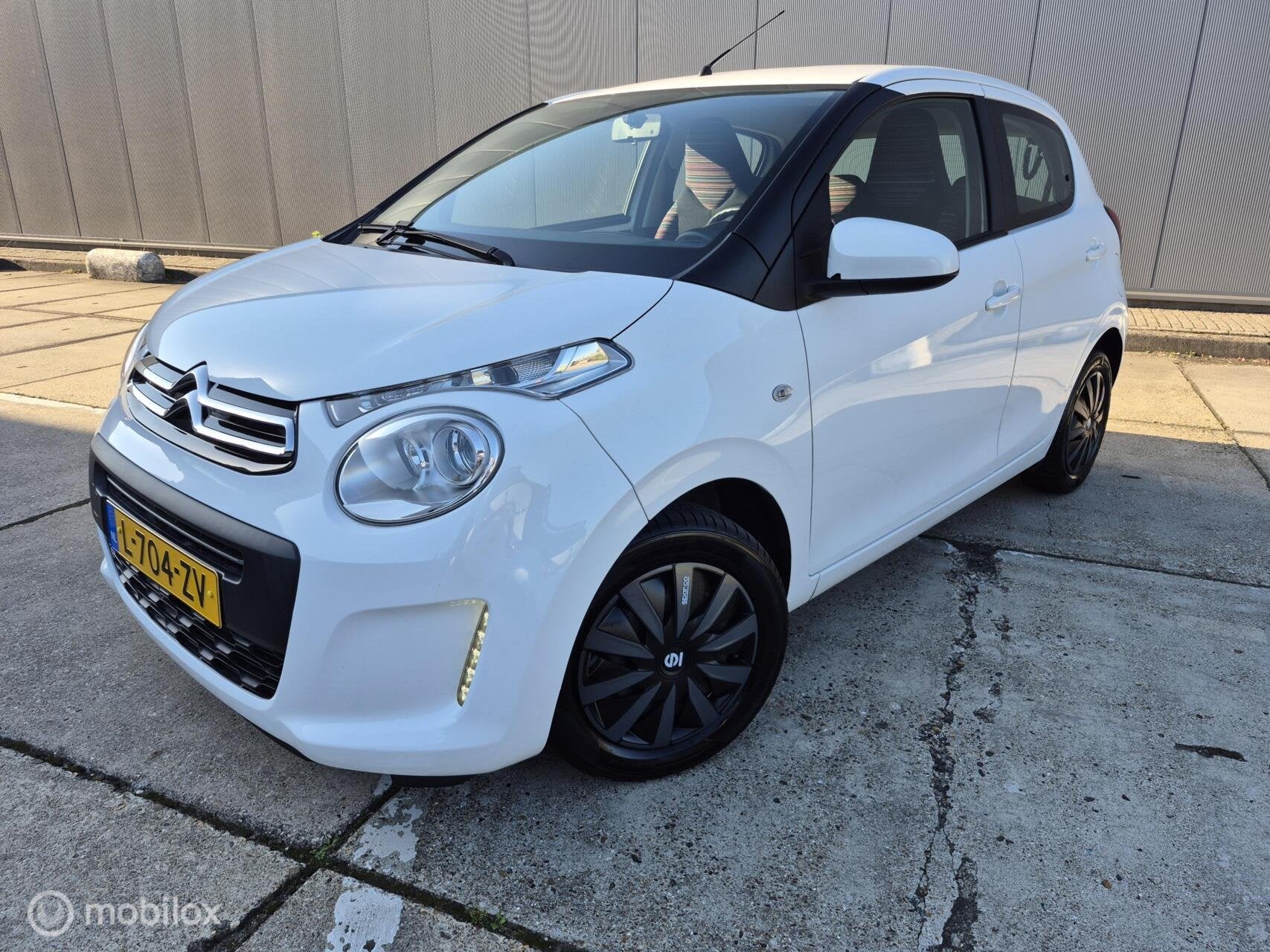 Citroen C1 1.0 VTi Feel Airco / Carplay / Achteruitrij camer, Auto's, Voorwielaandrijving, Gebruikt, Euro 6, 4 stoelen