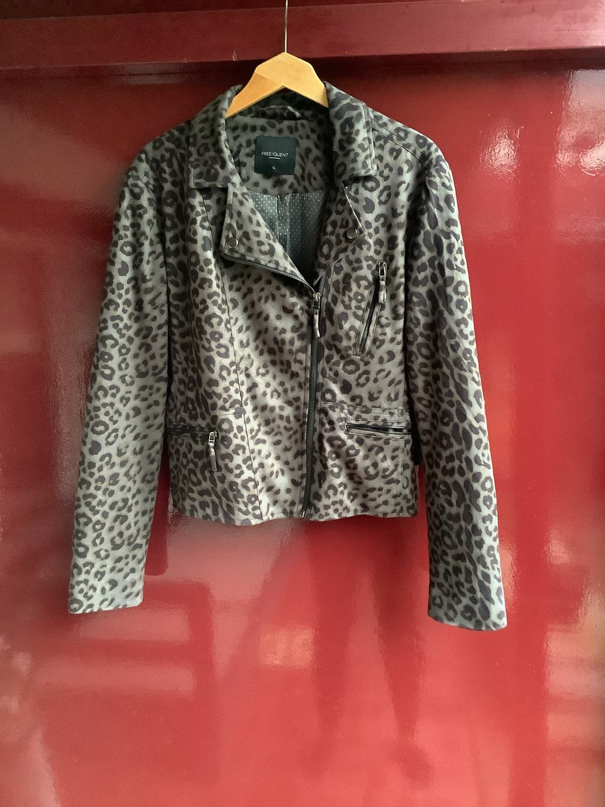 Freequent Panterprint Bikerjack Maat XL, Kleding | Dames, Ophalen of Verzenden, Gedragen, Maat 46/48 (XL) of groter, Meerkleurig