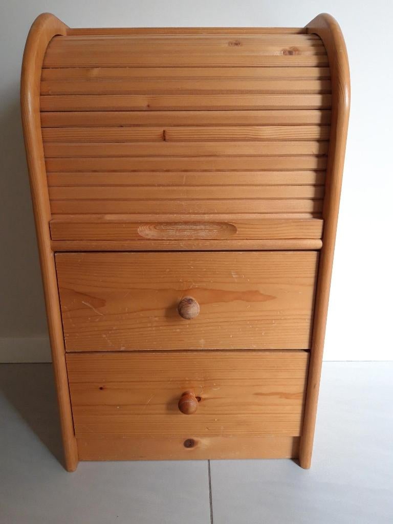 Te koop leuk roldeurkastje, Ophalen, Gebruikt