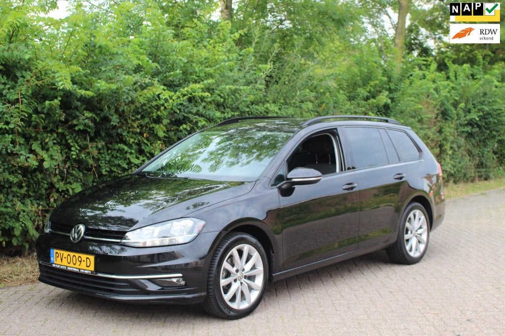 Volkswagen Golf Variant 1.0 TSI Comfortline *Carplay, Auto's, Volkswagen, Automatische klimaatregeling, Stof, Gebruikt, Zwart