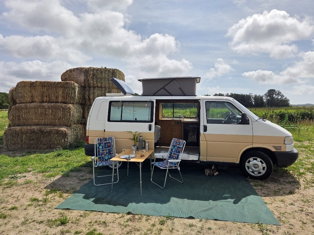 Verlengde VW T4 Camper (LWB) 2.5 TDI met hefdak in topstaat, Buscamper of Camperbus, Hefdak, Volkswagen, Tot en met 2