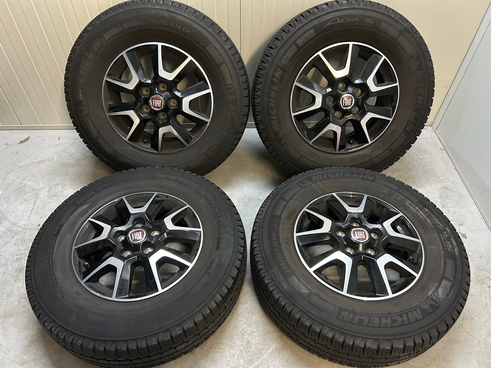 Originele 16 inch Fiat ducato 5x118 Michelin Agilis 2022, Auto-onderdelen, Banden en Velgen, Ophalen, Gebruikt, Fiat, 16 inch