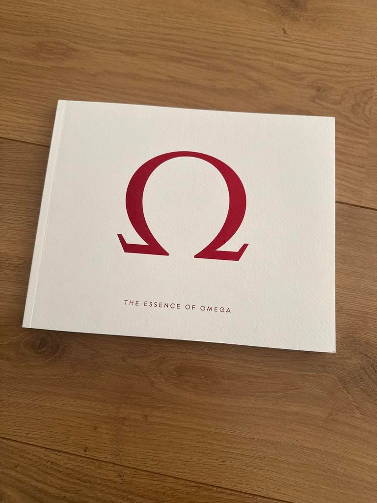 Omega Brochure 2019 & James Bond No Time To Die Special Edit, Ophalen of Verzenden, Zo goed als nieuw, Muziek, Film of Tv