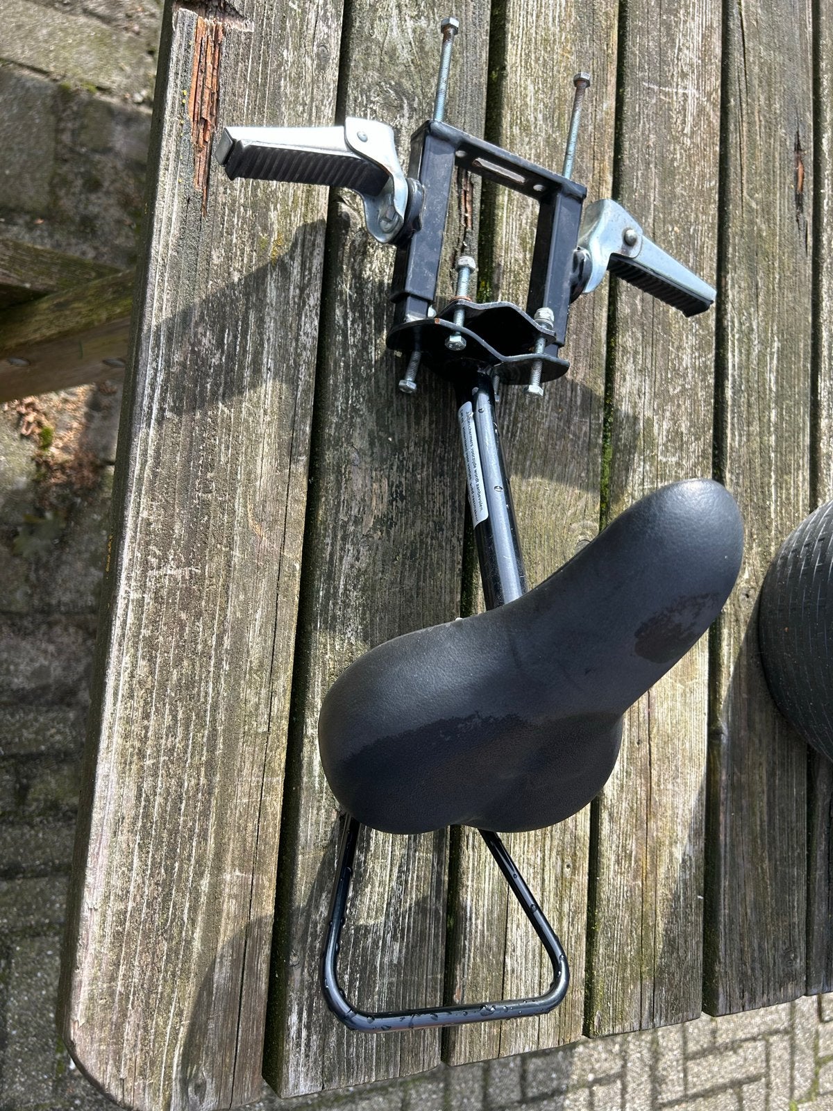 Zadel met stepjes voor fiets, Ophalen, Gebruikt, Staal, Zadel