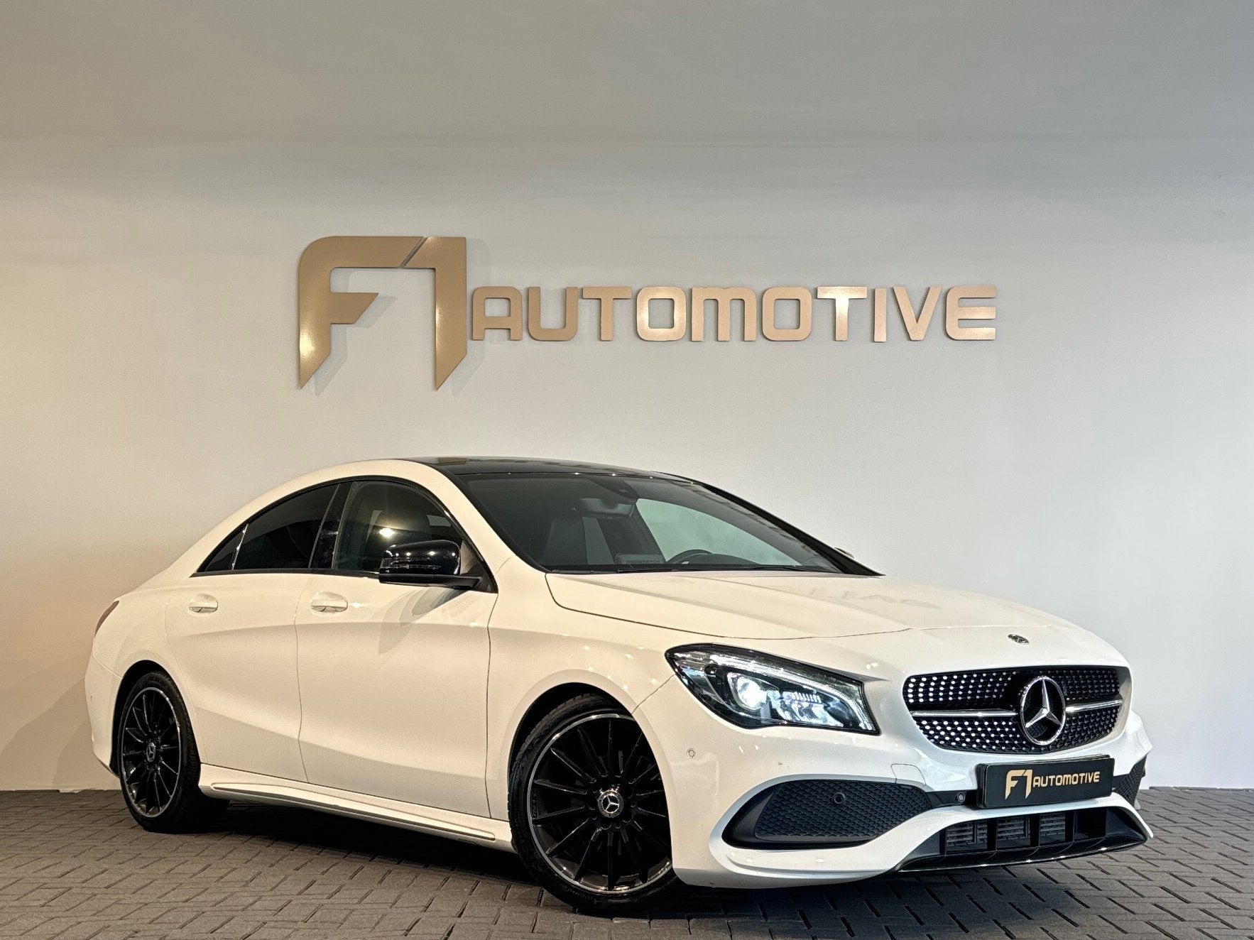 Mercedes-Benz CLA-klasse 180 Ambition Stoelverwarming|Remass, Gebruikt, Euro 6, 4 cilinders, 715 kg