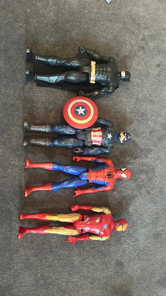 Marvel action poppen, Kinderen en Baby's, Speelgoed | Actiefiguren, Ophalen of Verzenden, Zo goed als nieuw