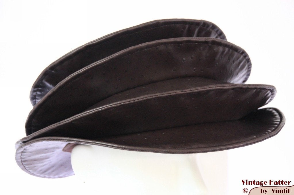 Dames Pagode-hoed The Madhatter aubergine bruin 54-57 nieuw, Kleding | Dames, 56 of 57 cm (M, 7 of 7⅛ inch), Hoed, Nieuw, Ophalen of Verzenden