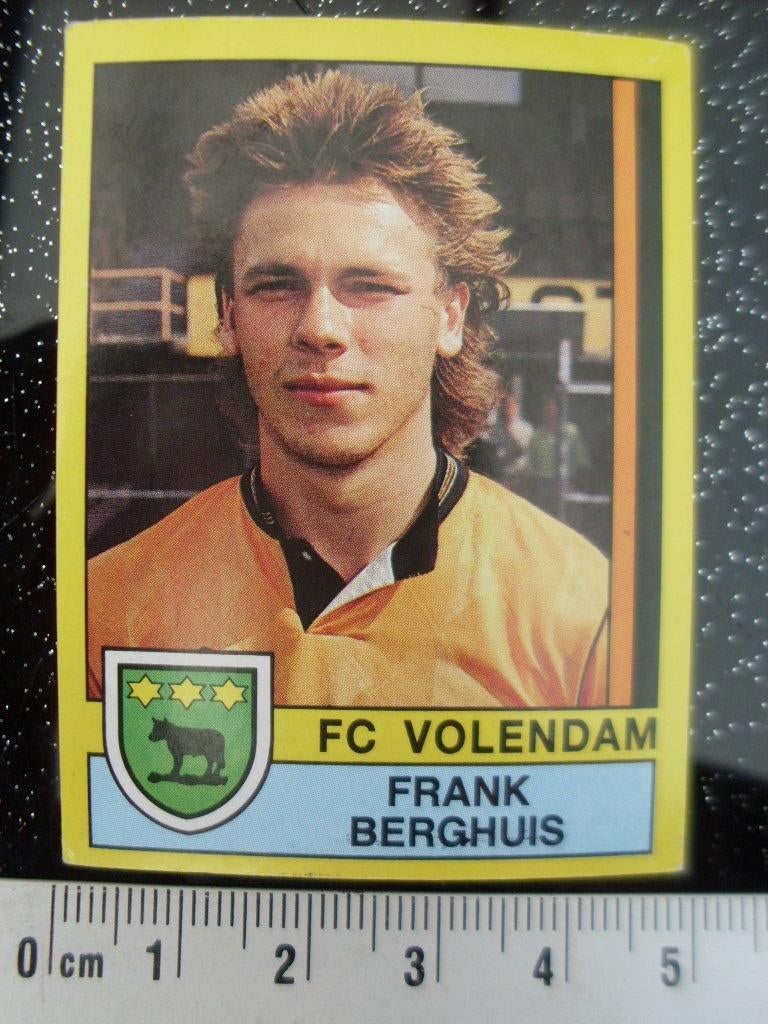 panini sticker voetbal 90 fc volendam Frank Berghuis nr 272, Verzenden, Zo goed als nieuw, Overige binnenlandse clubs, Poster, Plaatje of Sticker