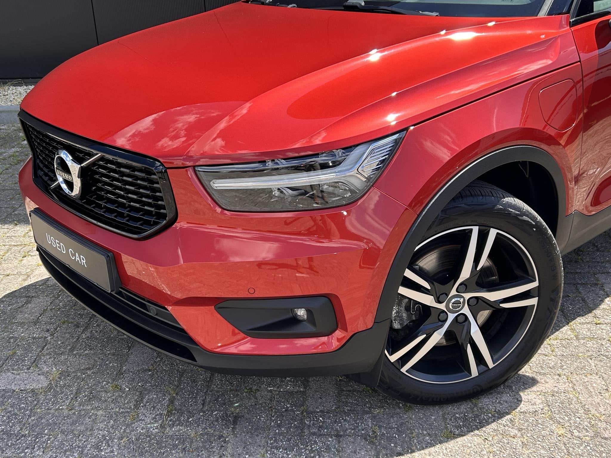 Volvo XC40 1.5 T4 Recharge R-Design Expression Adaptieve cru, Stof, Euro 6, Plug-in hybride, Hybride Elektrisch/Benzine