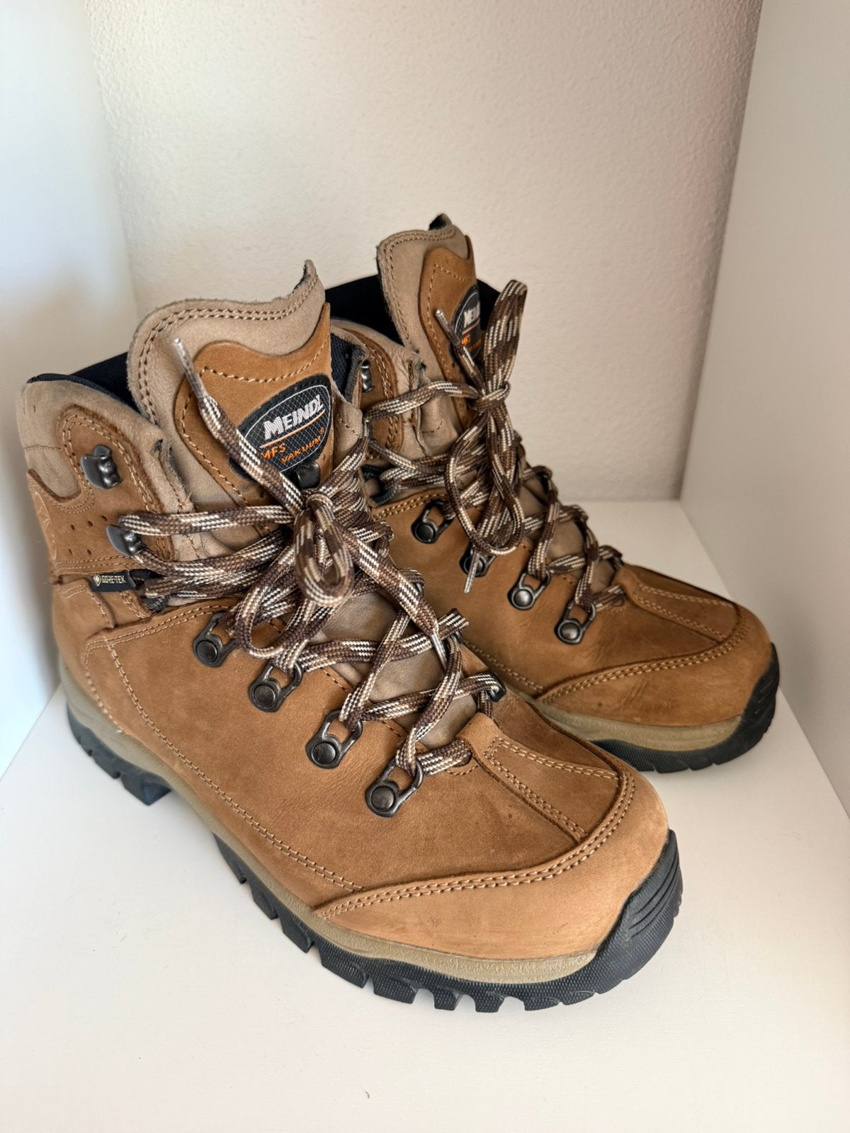 Meindl Vakuum Goretex wandelschoenen maat 39, Ophalen of Verzenden, Zo goed als nieuw, Schoenen