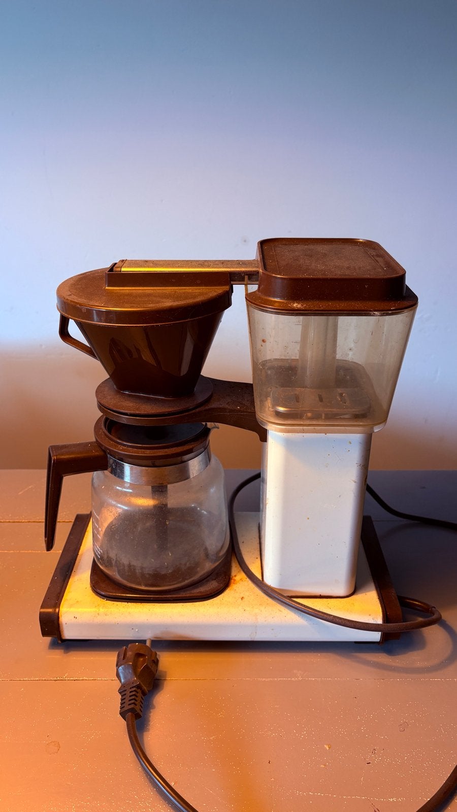 Defecte koffiemachine - doorgebrand, Witgoed en Apparatuur, 10 kopjes of meer, Koffiemachine, Gemalen koffie, Ophalen of Verzenden